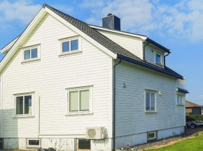 Holiday home Borhaug II